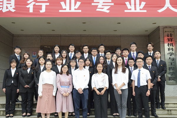 e797ffe482a64ac8a72b9682d08dedbc.jpg