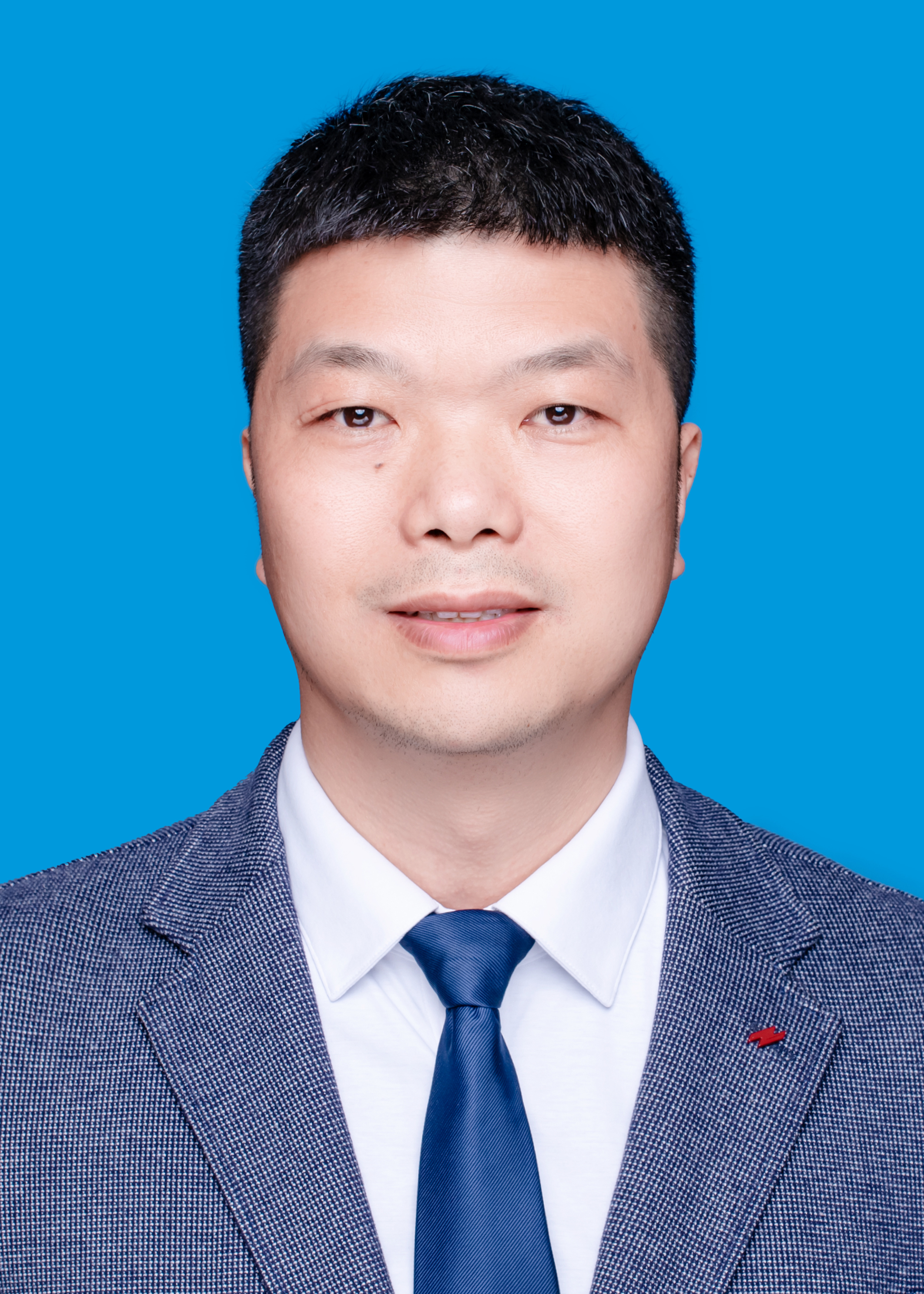 b05fdbc00a8541b2bf7c77585c9f44b7.jpg 梁伟 (2).JPG